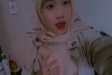 Bokep Indo Masih SMP Cantik Hijab Remas Toket